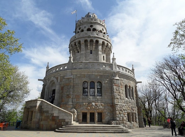 Erzsébet Lookout Tower