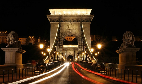 Chain Bridge