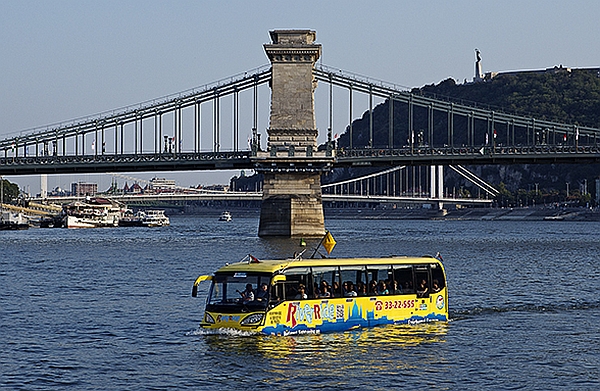 River Ride coach